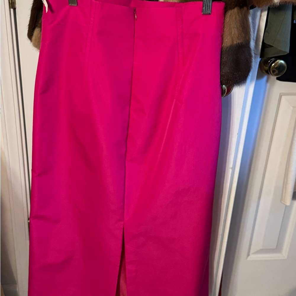 Smart Zara Fuchsia Taffeta Skirt - Picture 2 of 6
